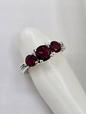 Swarovski Crystal Elements Silver Statement Ring 3 Stone Ruby Red Size 7 Bridal